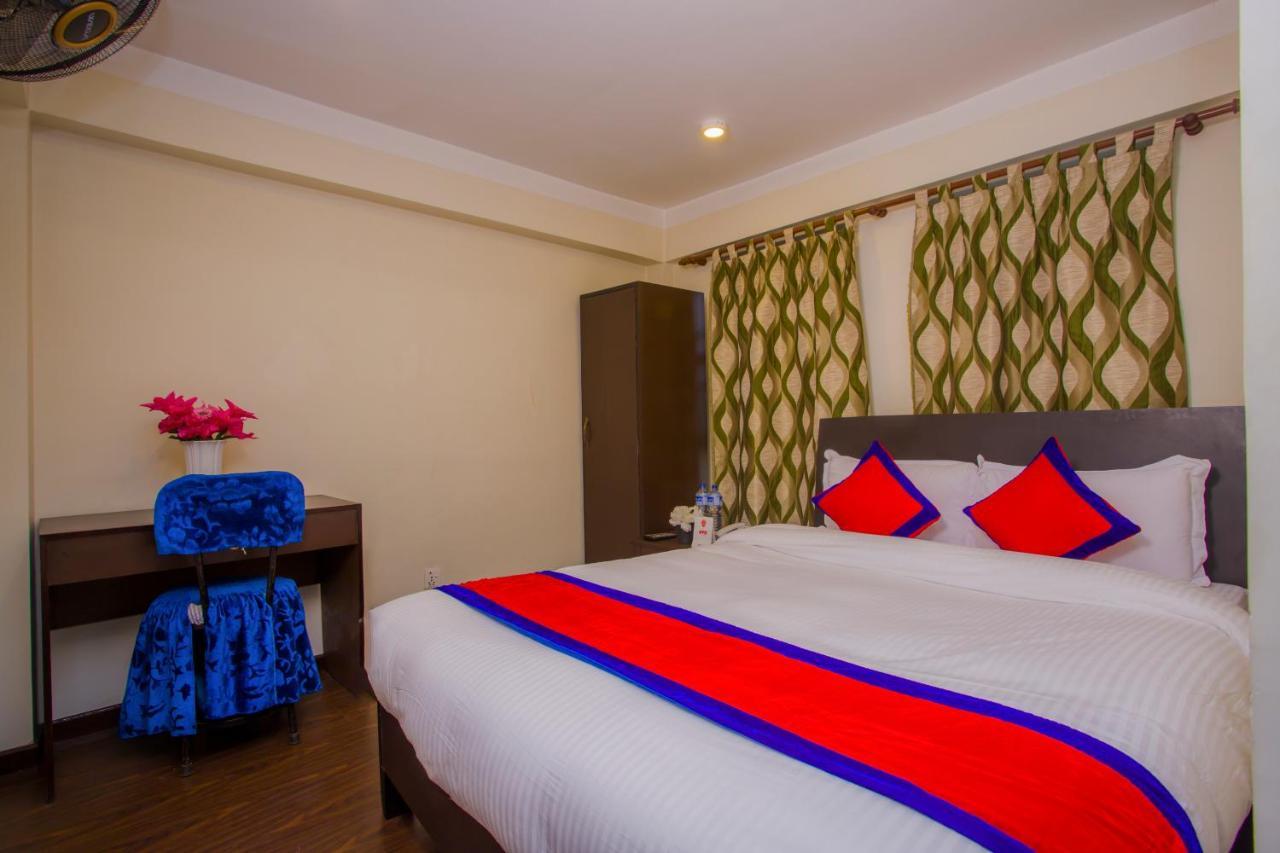 Hotel Sweet Home Bhatgoan Kültér fotó