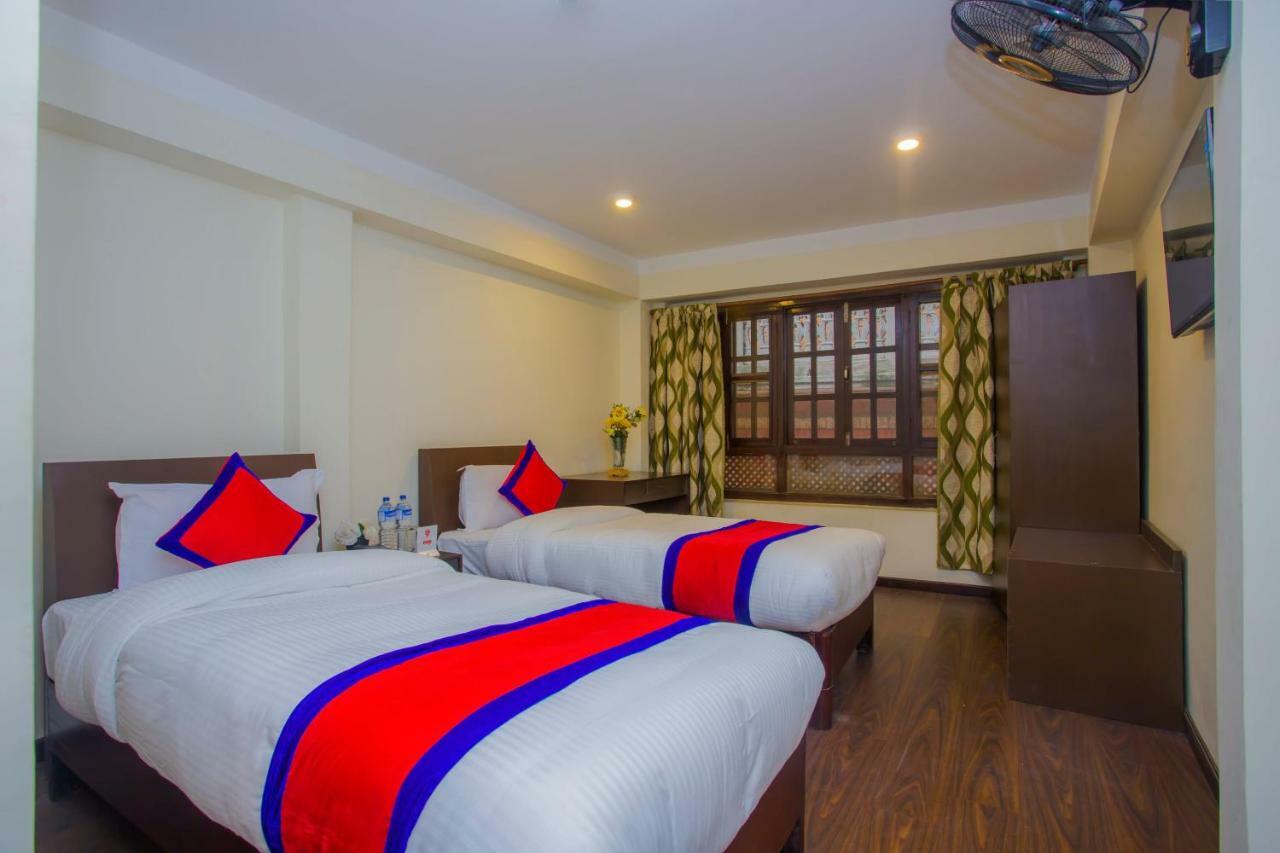 Hotel Sweet Home Bhatgoan Kültér fotó